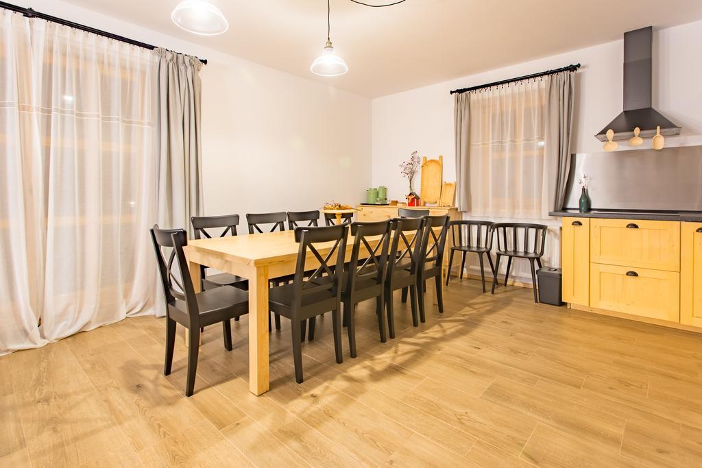Osada Cztery Pory Roku Czorsztyn Villa Rum bild