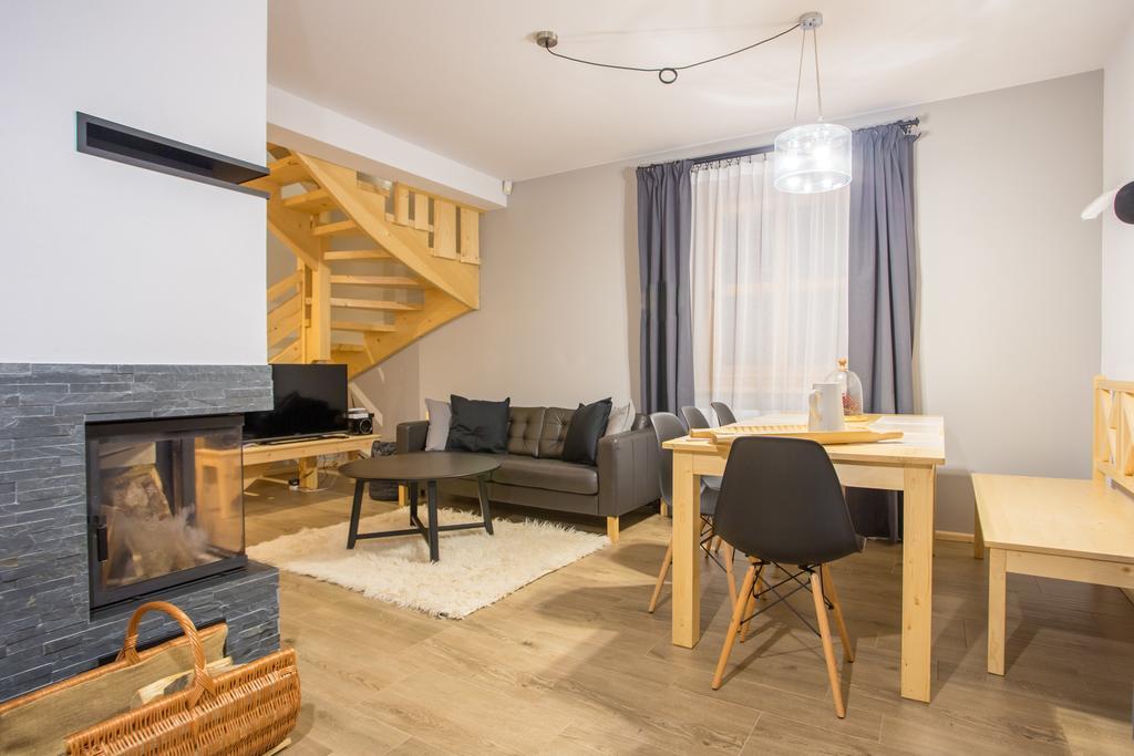 Osada Cztery Pory Roku Czorsztyn Villa Rum bild
